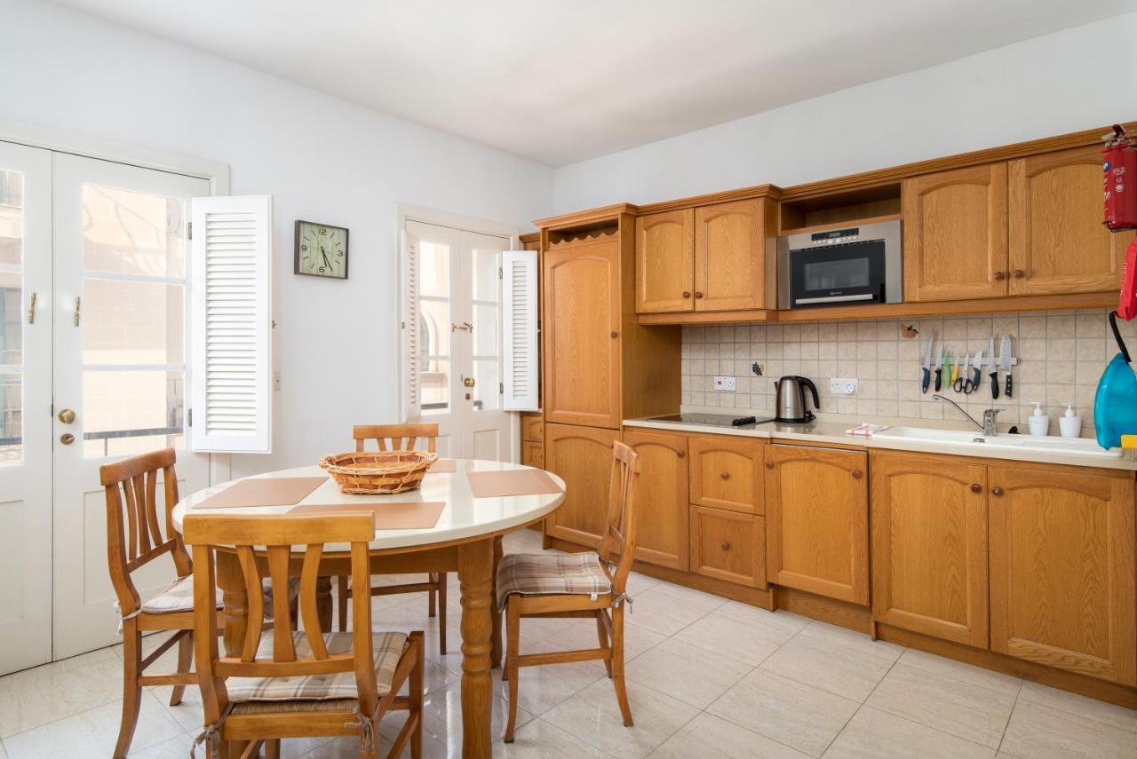 Modern 2Br Apartment Close To Sea, In The Heart Of Sliema Eksteriør billede